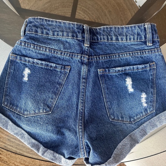 Amuse Society Cuffed Jean Shorts - Picture 2 of 5